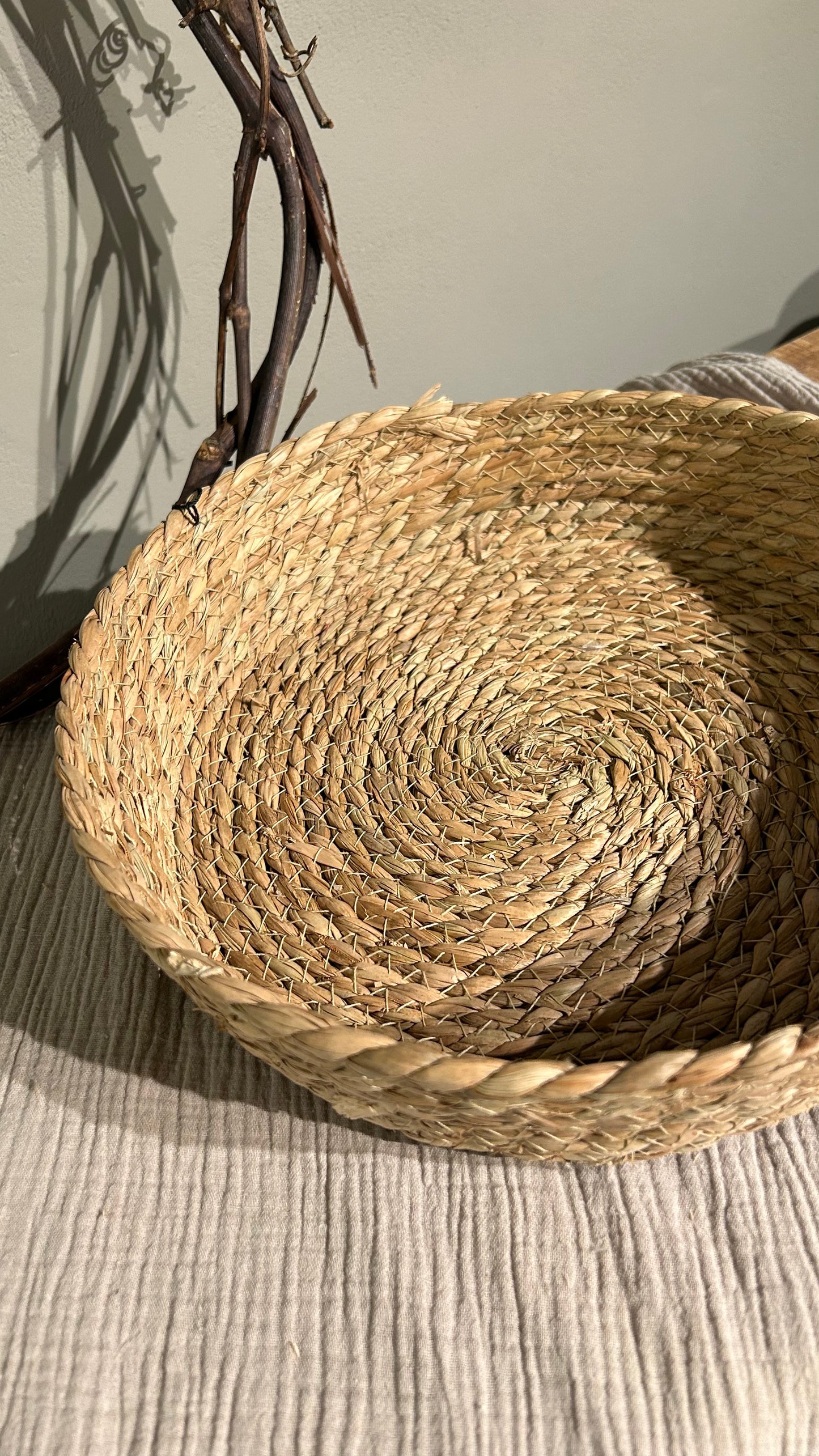 Korbschale aus Naturmaterial