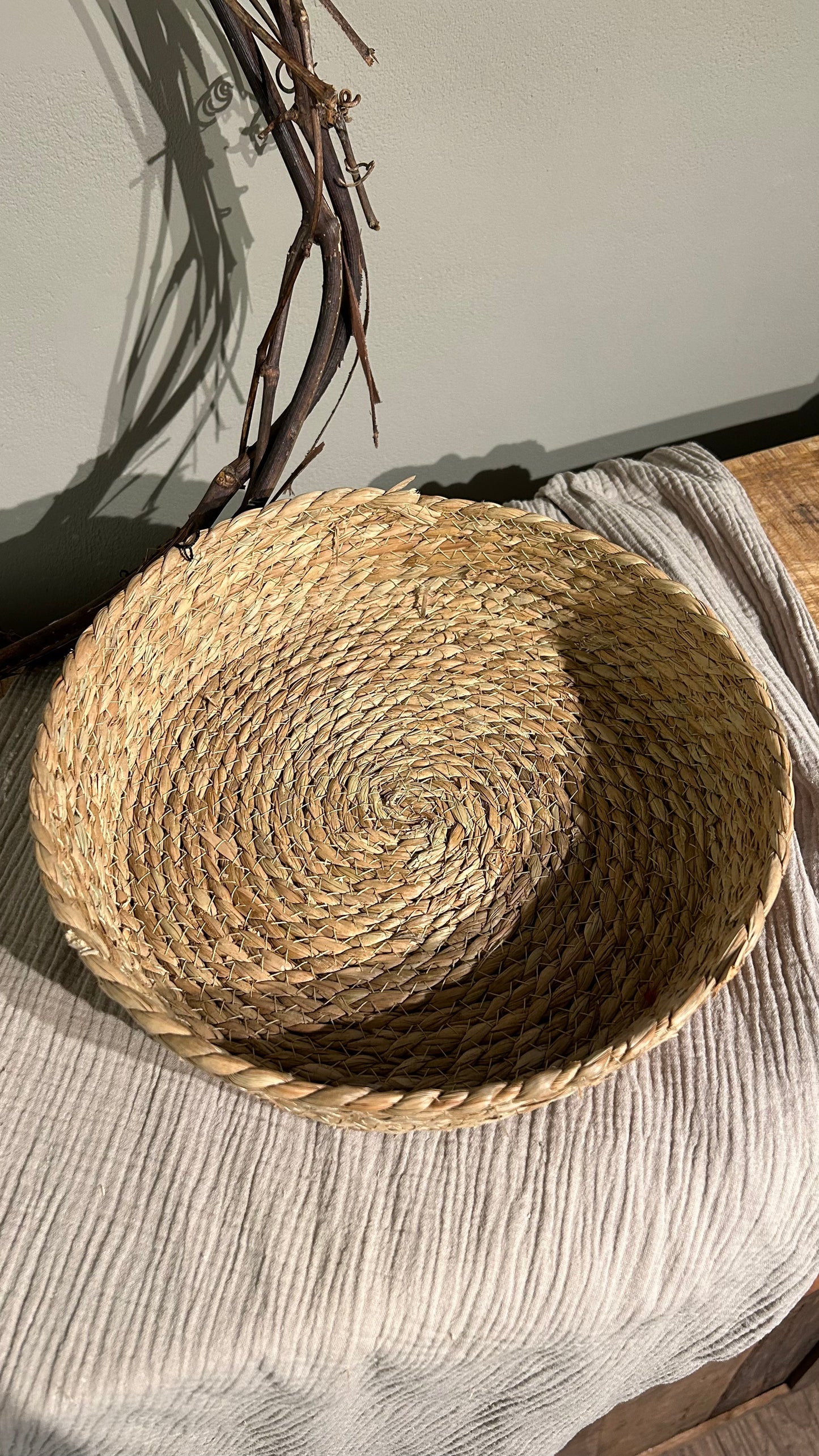 Korbschale aus Naturmaterial