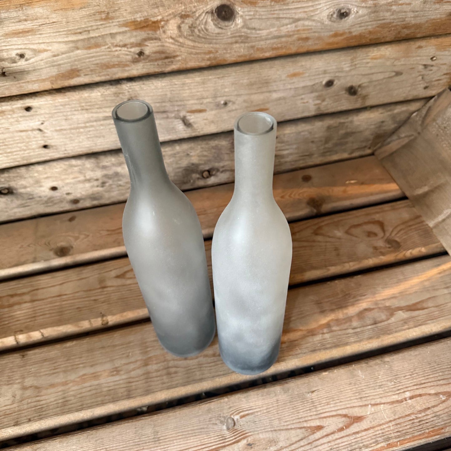 Satinierte Glasflaschen