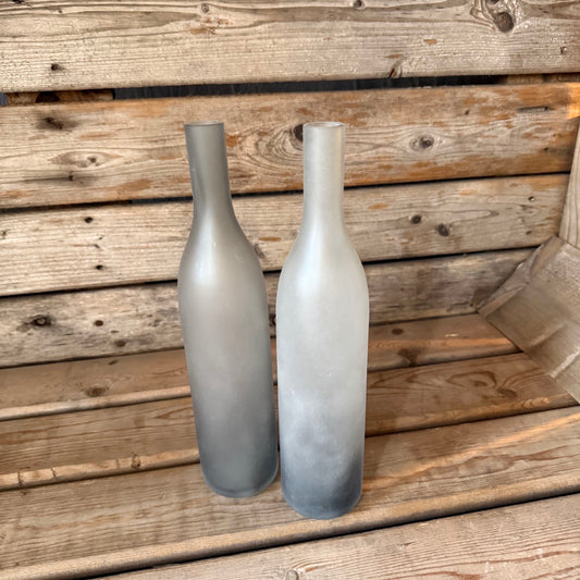 Satinierte Glasflaschen